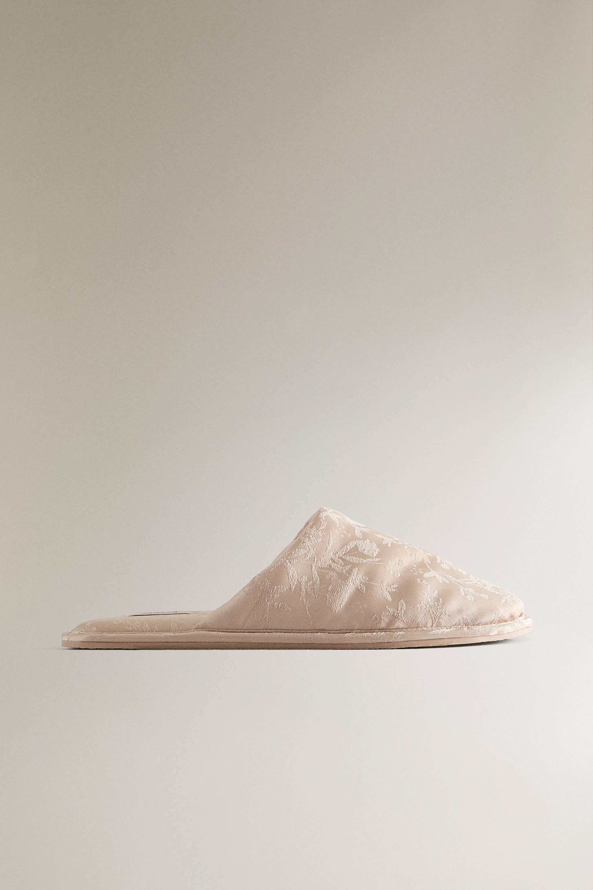 CHAUSSONS OUVERTS À L’ARRIÈRE JACQUARD